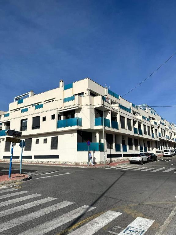 Brilliant Apartment Cibeles Торевиеха Екстериор снимка